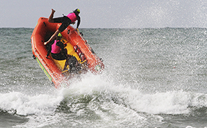 Inflatible Rescue Boat Action  : Photos : Richard Moore : Photographer